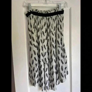 Feather Print Flowy Midi Skirt - Size 6
